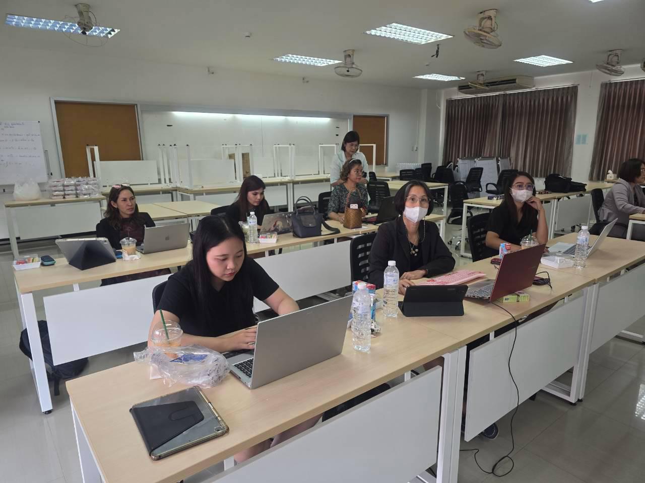 27. โครงการการผลิตสื่อการสอนด้วยนวัตกรรม AI ของครูเพื่อส่งเสริมความคิดสร้างสรรค์สำหรับผู้เรียนในยุคดิจิทัลตามบริบทของโรงเรียน ภายใต้โครงการพัฒนาคุณภาพการศึกษาและการพัฒนาท้องถิ่นโดยมีสถาบันอุดมศึกษาเป็นพี่เลี้ยงเครือข่ายเพื่อการพัฒนาอุดมศึกษา